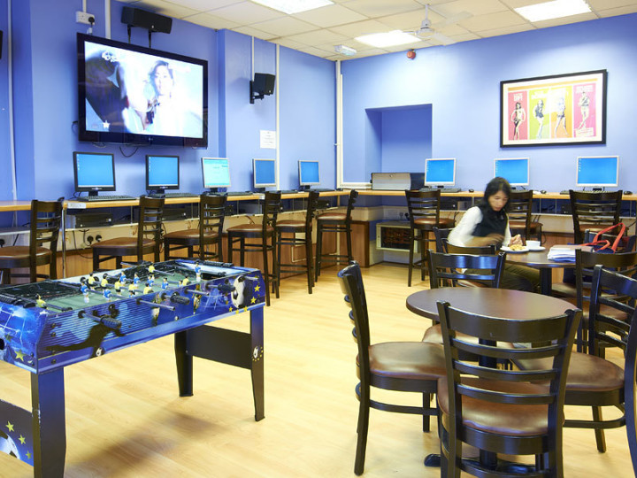 кафе-столовая St Giles London Central