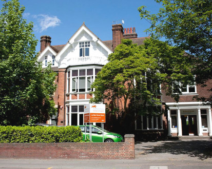 Школа Stafford House School of English в Кентербери