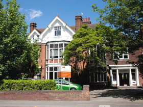 Школа Stafford House School of English в Кентербери