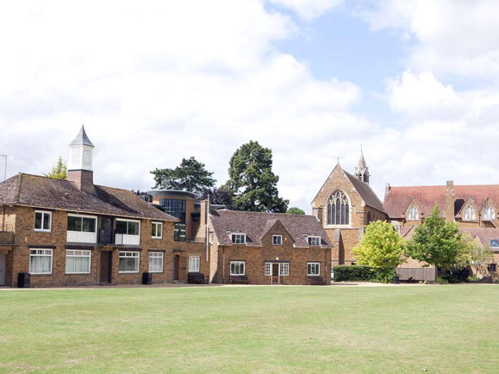 Языковая школа Bell Bloxham