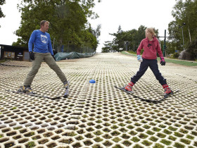 уроки катания на лыжах в Bell Bowles Outdoor