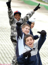 студенты Bell Bowles Outdoor