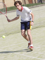 Занятия теннисом