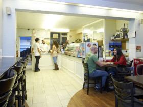 кафе St Giles International в Брайтоне