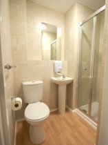 ванная комната в St Giles George Street Residence