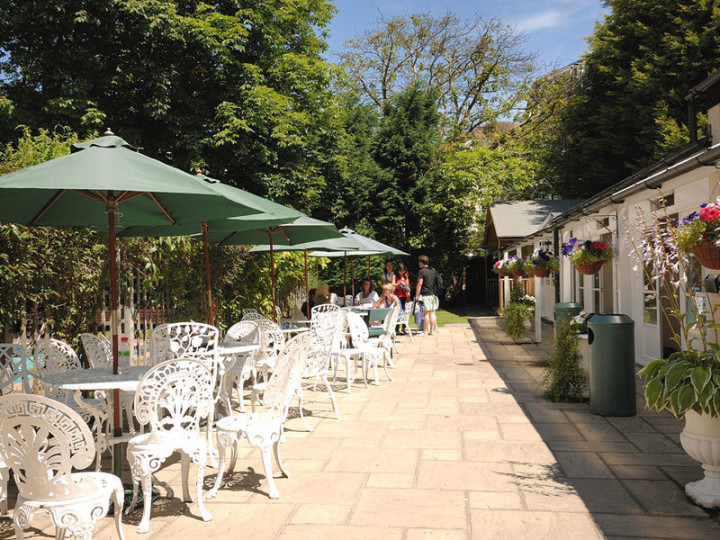 сад школы St Giles Eastbourne