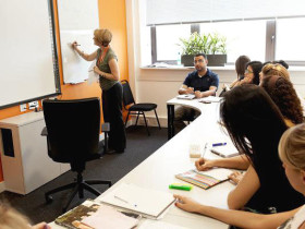 занятия английским в классе