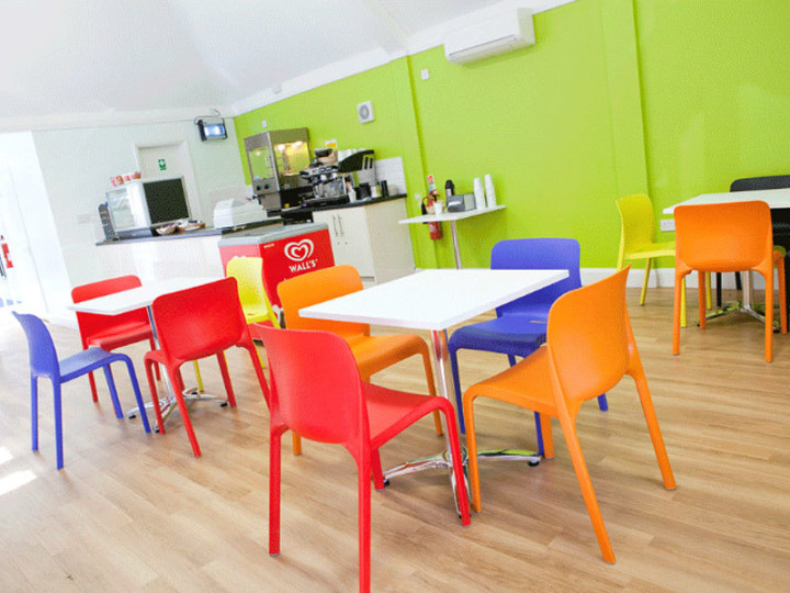 Школа Stafford House School of English в Кентербери