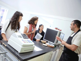 Школа Stafford House School of English в Кентербери