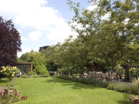 сад школы Wimbledon School of English