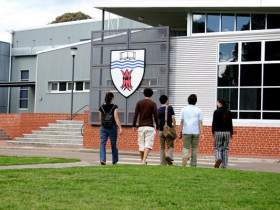 Кампус Charles Sturt University в Батерсте