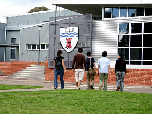 Кампус Charles Sturt University в Батерсте