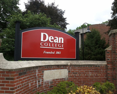 Dean College
