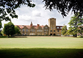 Школа Sherborne Girls