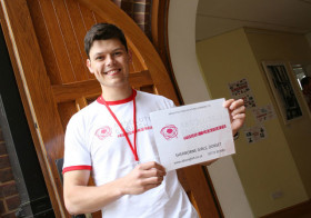 Студент Absolutely English