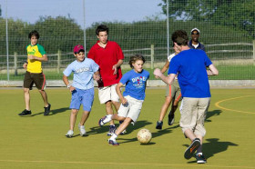 Занятия футболом