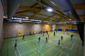 Спортивный зал в Vinehall School