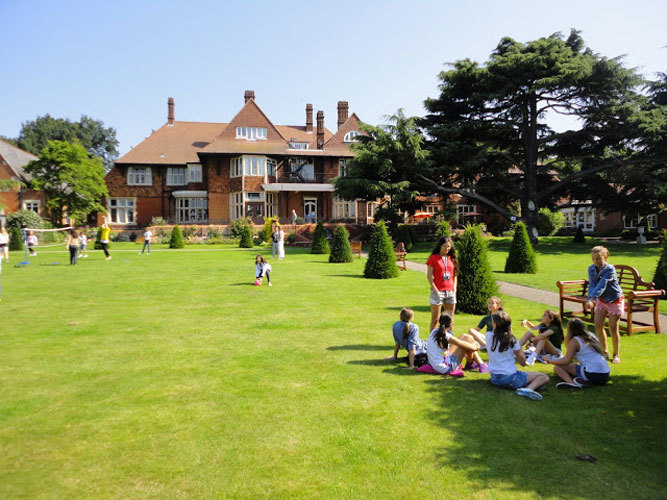 Летний языковой лагерь Discovery Summer Marymount School