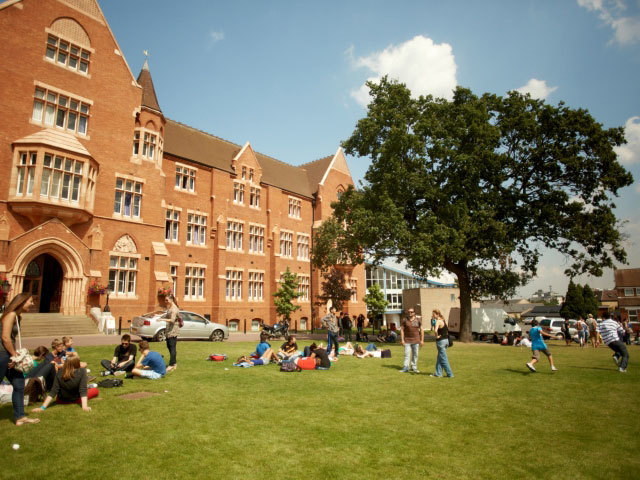 Колледж St Dunstans