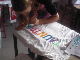 На занятиях творчеством