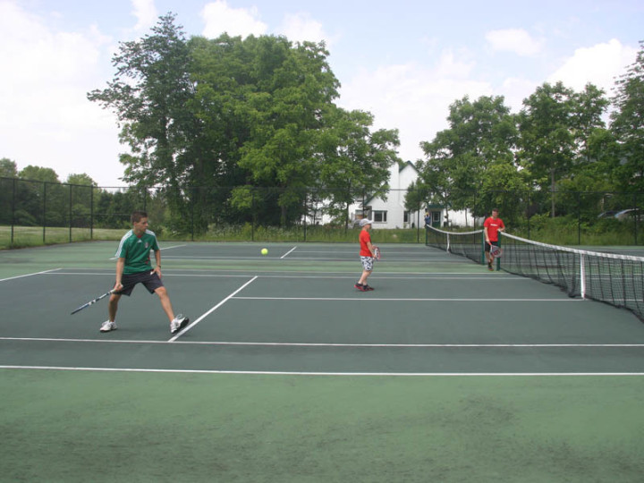 Теннисный корт