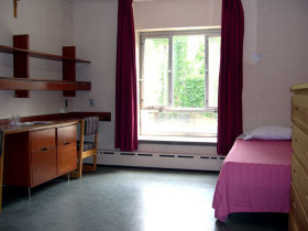 Жилая комната студентов CISS St. Michael's College