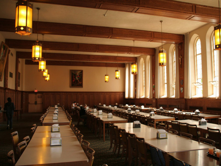 Столовая в CISS St. Michael's College