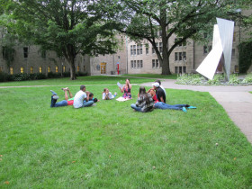 Территория школы CISS St. Michael's College