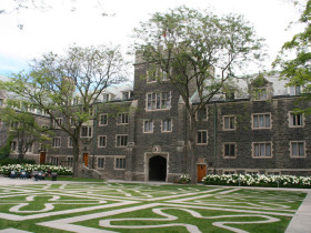 Здание школы CISS Trinity College