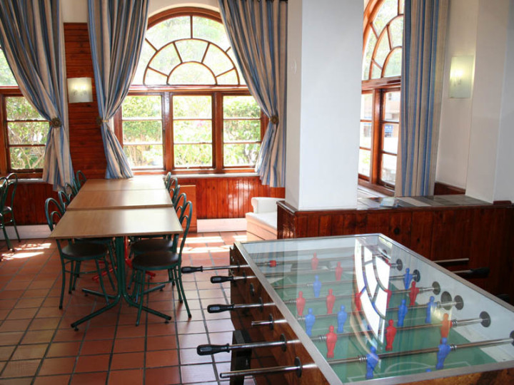 Общая комната отдыха для студентов LAL Cape Town