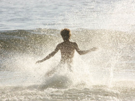 Студенты LAL Cape Town на пляже