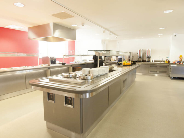 Столовая EC Brighton