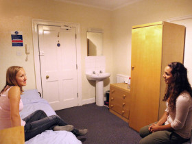 Жилая комната для студентов EC Cambridge