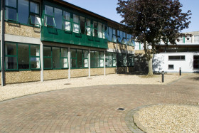 Проживание