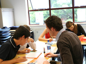 Студенты EC Cambridge на занятиях