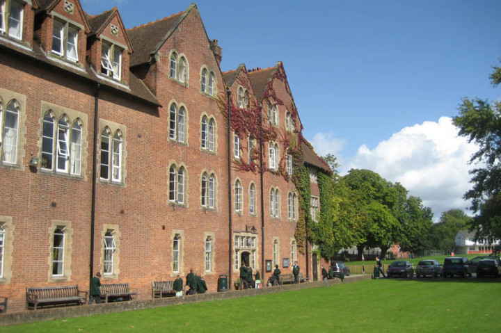 Здание школы British Study Centres Ardingly College