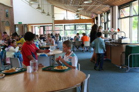 Обед в British Study Centres Wycliffe College