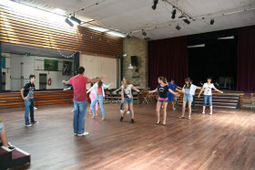 Занятия в школьном театре