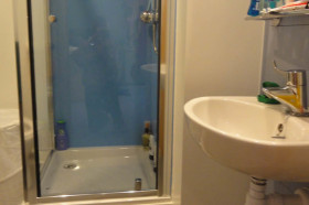 Санузел в комнате для студентов