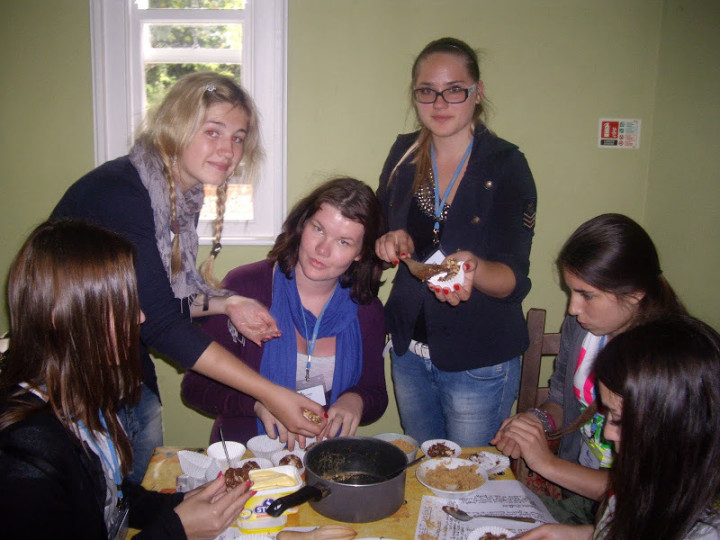 Ужин в комнате студентов