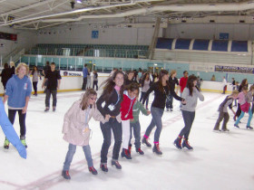 На катке в Discovery Summer Woldingham School
