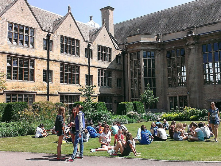 Здание Discovery Summer Uppingham School