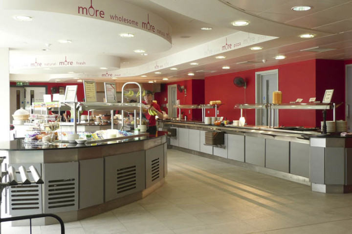 Столовая в Embassy Summer London Uxbridge