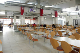 Столовая в Embassy Summer London Uxbridge