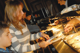 Столовая Haileybury College