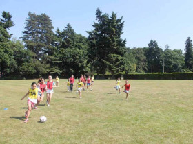 Футбольный матч в Heathfield International Summer School