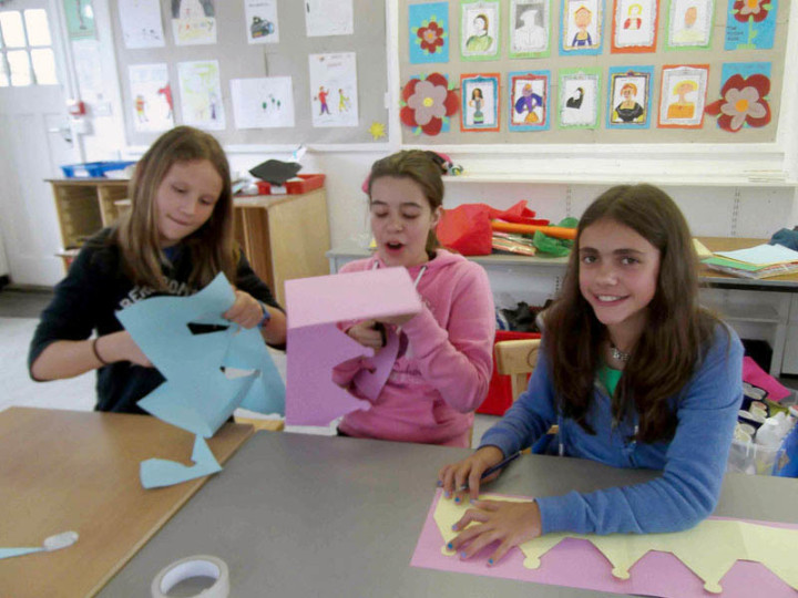 Студенты Lines Downe House на занятиях