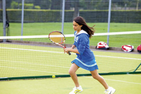 Теннисный корт