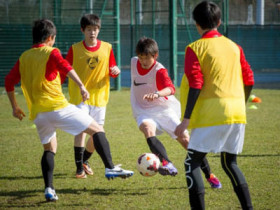 Футбольный матч в Manchester United Soccer School Rugby School