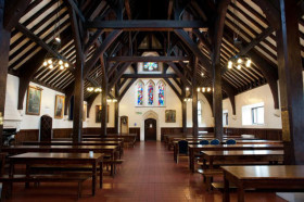 Столовая в Pilgrims Bradfield College